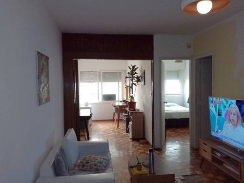 Apartamento En Venta De 1 Dormitorio En Punta Carretas