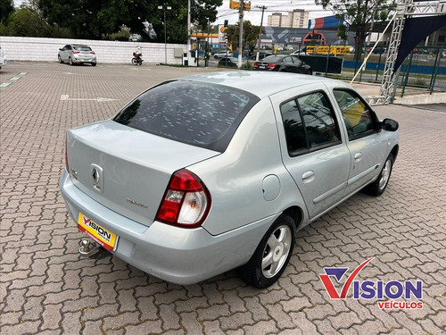 Clio 1.6 Privilége Sedan 16v Flex 4p Manual