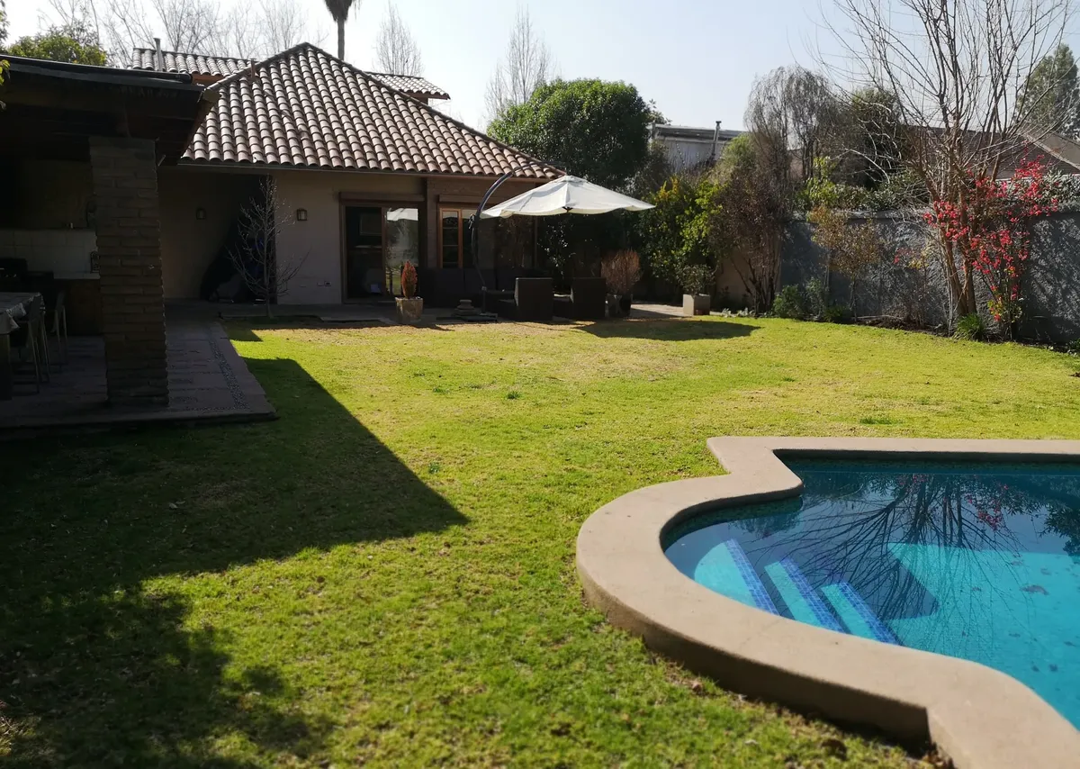 Imagen 2 de 25 de Espectacular Casa La Reina