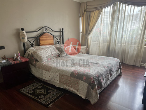 Departamento En Venta De 5 Dorm. En Temuco