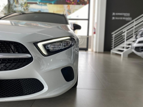 Imagem 4 de 15 de Mercedes-benz Classe A 1.3 Cgi Gasolina Advance Sedan 7g...