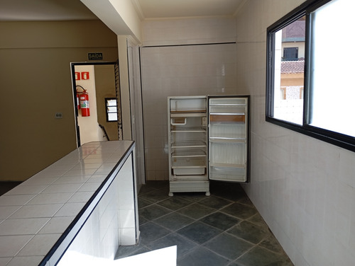 Box De Garagem Bairro Ocean Próximo A Praia
