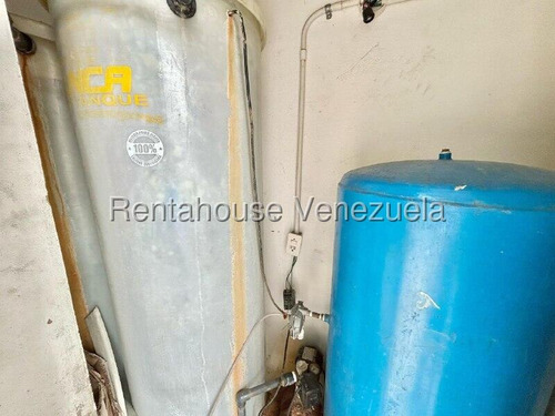 Raiza Suarez Vende Moderno Y Lujoso Apartamento Dúplex Conectado A Planta Eléctrica En El Este De Barquisimeto 2 5 2 0 8 0 7 Con Seguridad Las 24 Horas Bellas Áreas Sociales Para Disfrutar En Familia