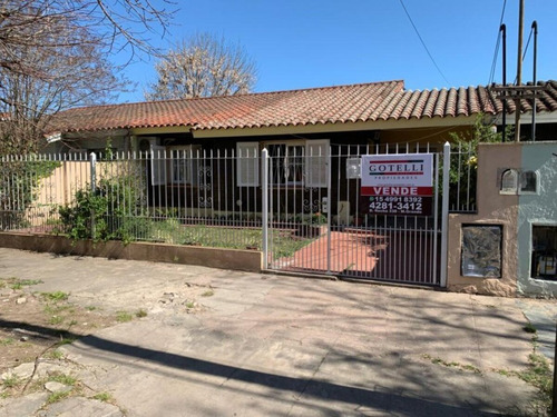 Venta Ezeiza Chalet De 4 Ambientes Barrio Ate. Muy Linda Zona