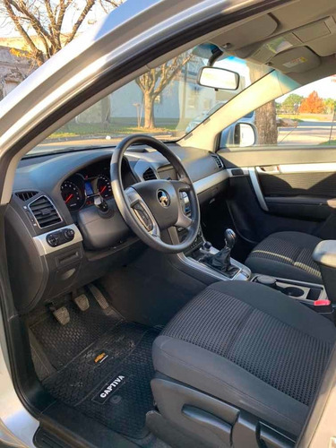 Imagen 4 de 6 de Chevrolet Captiva 2.4 Ls Mt Fwd 167cv 2015