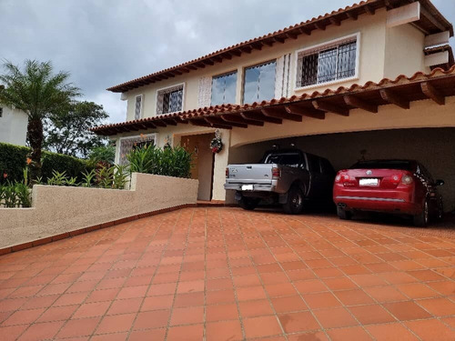 Casa En Venta 697m2 De Construcción En El Cafetal