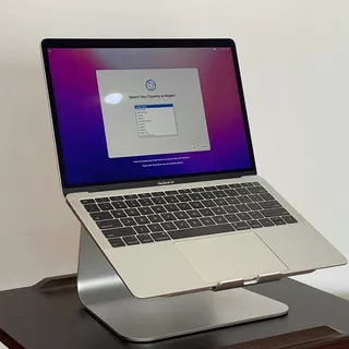 Macbook Air 2019 13 - Corei5, 8gb, 128ssd-intel Graphics