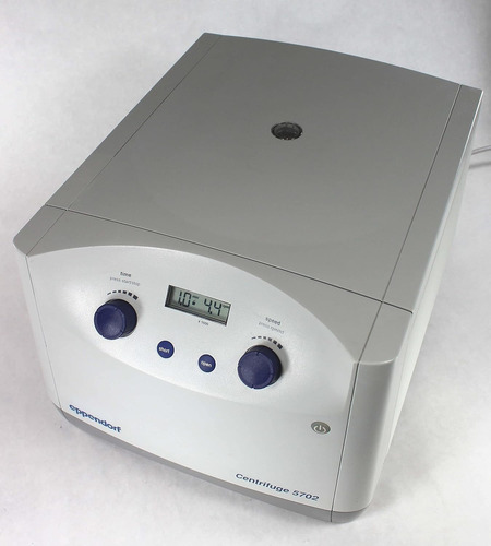 Centrifuga Digital Modelo 5702 Eppendorf