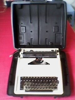 Maquina De Escribir  Olympia 
