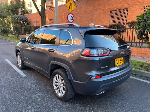 Jeep Cherokee Longitude