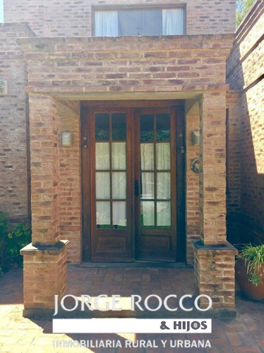 Imagen 2 de 17 de Excelente Casa En Barrio La Dolly - Brandsen -