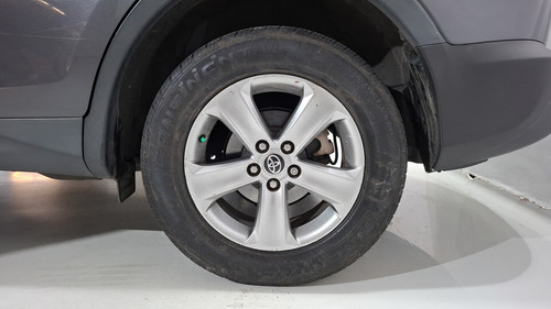 Toyota RAV4 2.5 XLE AWD AT