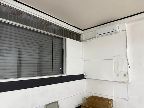 Alquilo Local Comercial En Santa Ana