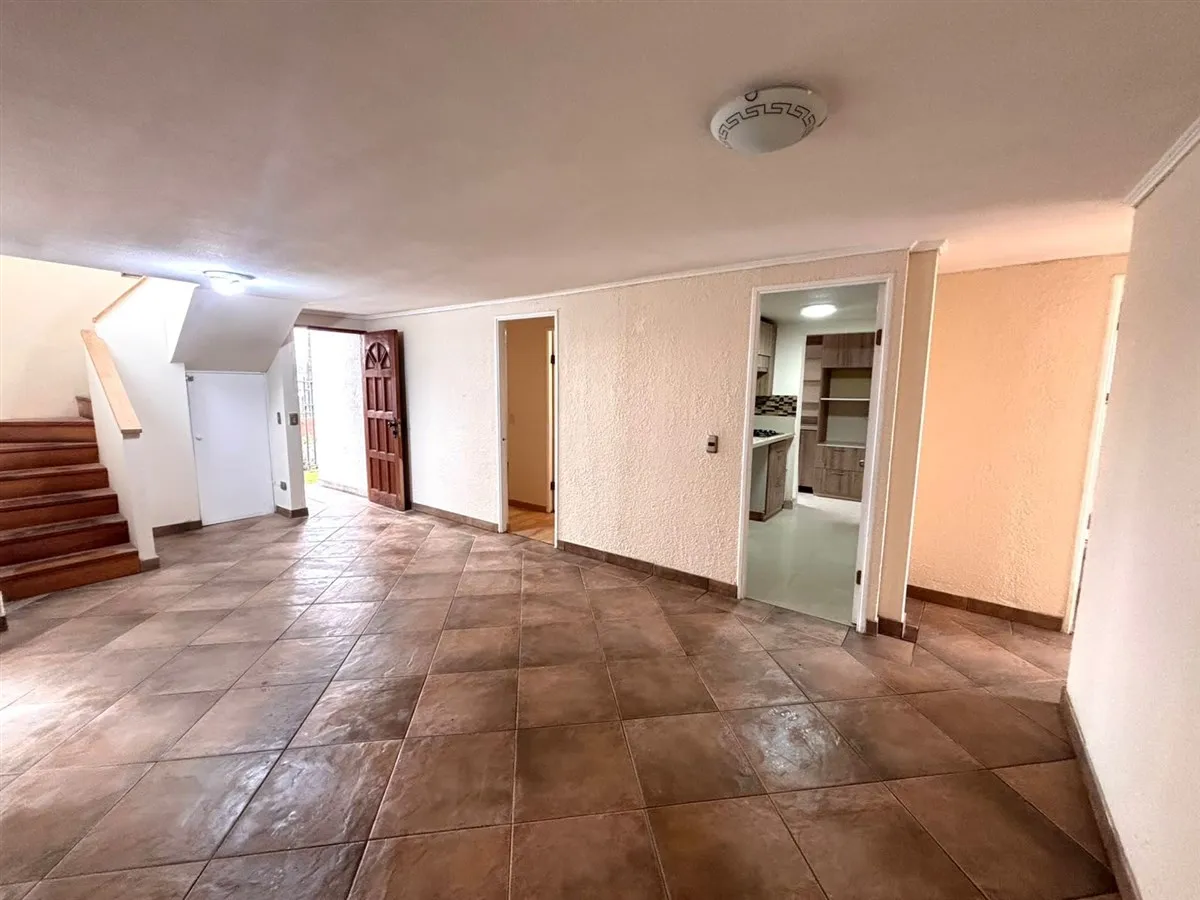 Imagen 4 de 30 de Casa En Venta De 5 Dormitorios Curauma