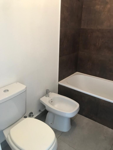 Imagen 10 de 14 de Departamento En Venta En Lagoon Pilar