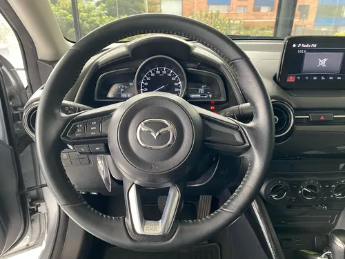 Mazda 2 2 touring at