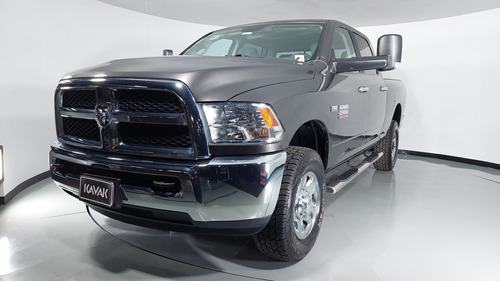 Ram 2500 6.4 Slt Hd Trabajo Crew Cab 4wd V8 Auto