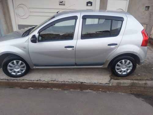 Renault Sandero 1.6 Authentique Hi-torque 5p