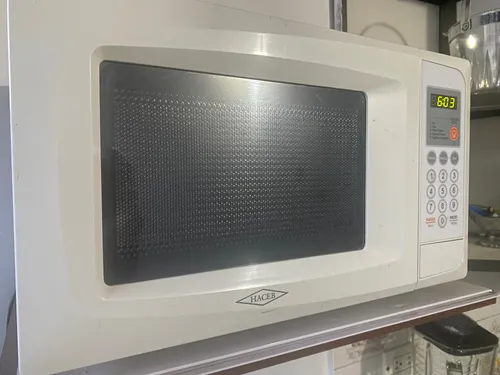 Horno Microondas Haceb 0,7 Blanco 110v Funcional (Usado)