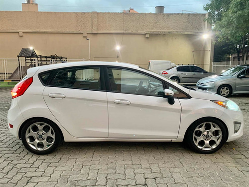 Ford Fiesta Kinetick Design