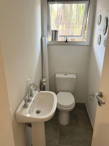 Departamento En Venta, Dos Amplios Ambientes Con Cochera En San Fernando