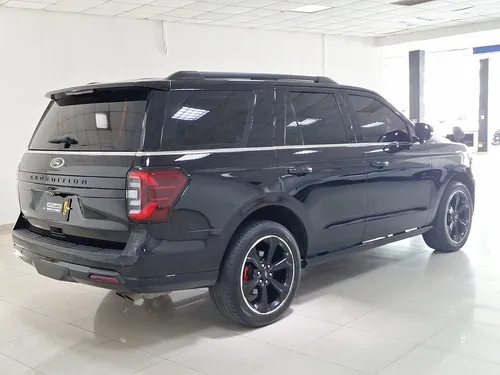 Ford Expedition Limited Stealth Performance 2023