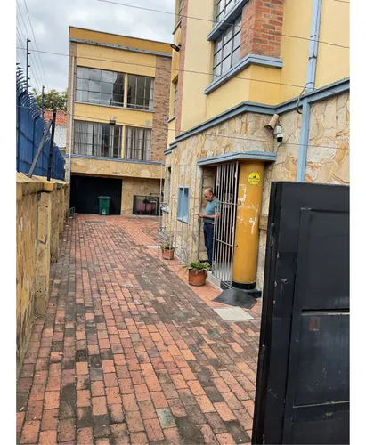 Edificio De Conservacion 4 Niveles - La Soledad- Bogota