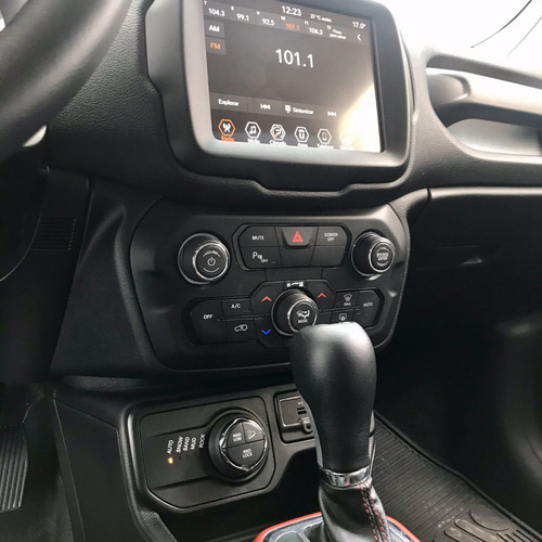 Imagem 9 de 10 de Jeep Renegade (2.0) - Trailhawk - 16v Turbo Diesel