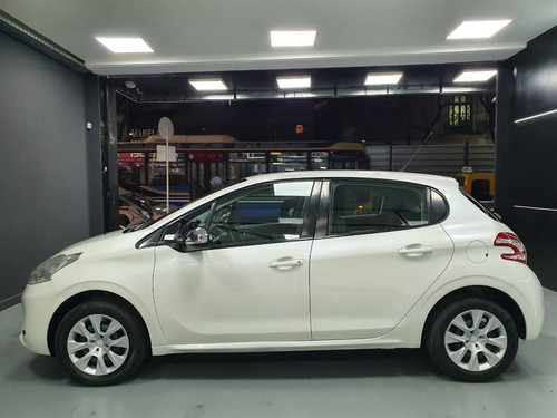 Imagen 5 de 15 de Peugeot 208 1.5 Active Año 2016 Color Blanco As Automobili