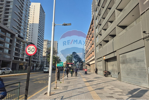 Local Comercial En Excelente Ubicación
