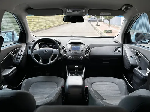 Hyundai TUCSON IX-35 2.0 Style
