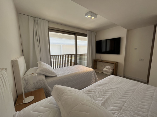 Imagen 11 de 23 de Apartamento En Venta De 3 Dormitorios En Manantiales (ref: Bpv-8057)