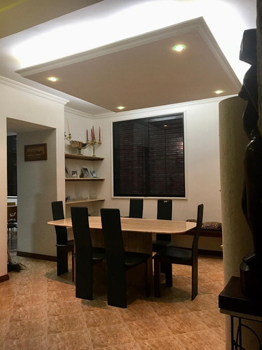 Imagen 5 de 10 de Impecable Quinta El Parral
