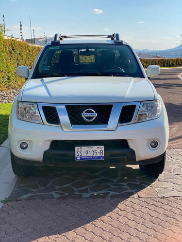 Imagen 2 de 12 de Nissan Frontier 4.0 Pro-4x V6 4x4 Mt 2015
