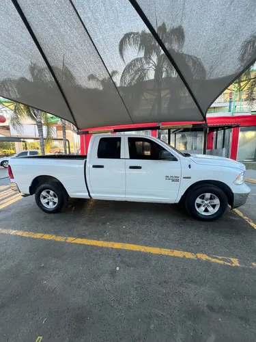 RAM Ram 1500 5.7 hemi modelo classic