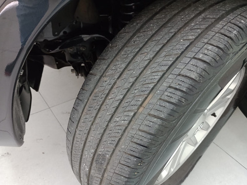Toyota Hilux SW4 SR 4x2 2.7/ 2.7 Flex 16V Aut.