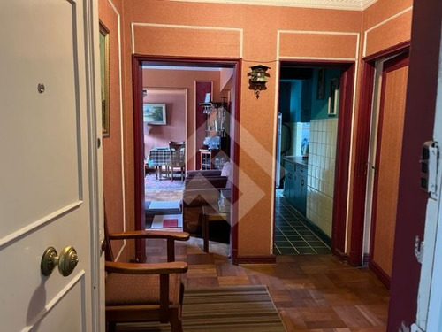 Departamento En Venta De 4 Dorm., 2 Baños En Ñuñoa