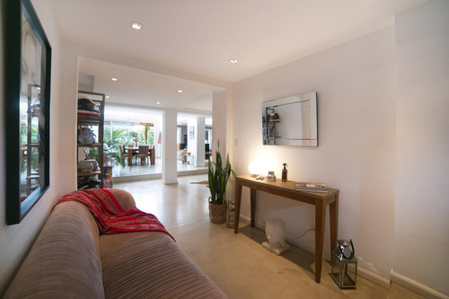 Imagen 13 de 30 de Venta Casa De 3 Dormitorios En Punta Chica, Estilo Minimalista, Con Jardín Y Pileta