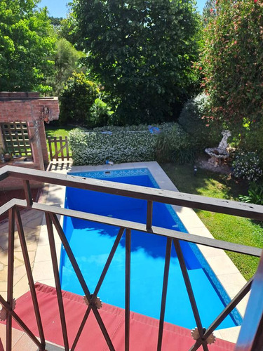 Casa En Venta - 3 Dormitorios - Piscina- 586mts2 - Countries/b.cerrado (berazategui)