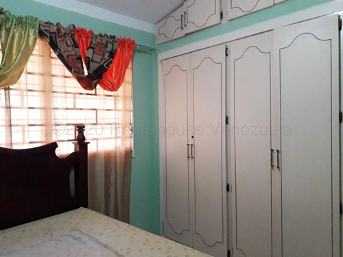Imagen 8 de 12 de Casa En Venta En El Centro De Coro. 04122183505 Cod 22-18000