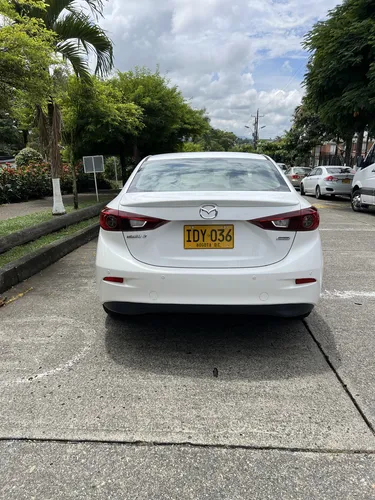 Mazda 3 2.0 Touring