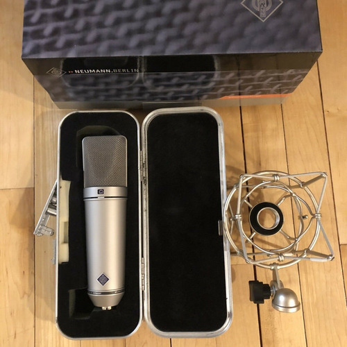 Imagen 2 de 2 de Neumann U 87 Ai Set Large-diaphragm Condenser Microphone