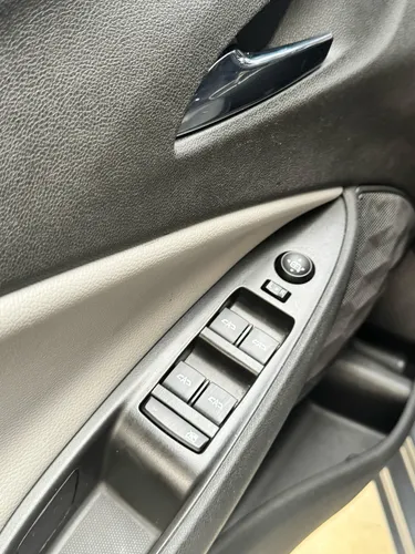 Chevrolet Onix 1.0T Premier Sedan At