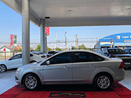 Imagem 4 de 14 de Ford Focus Sedan Glx 2.0 16v 4p 2013