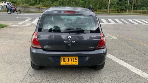 Renault CLIO STYLE Clio Style 1.2 mt modelo 2016