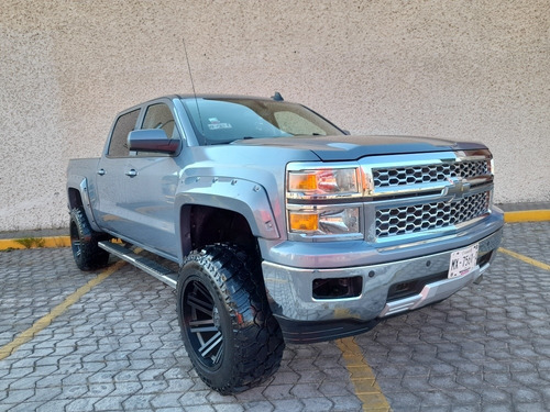 Imagen 8 de 11 de Chevrolet Cheyenne 2014 5.3 2500 Crew Cab Lt 4x4 Mt