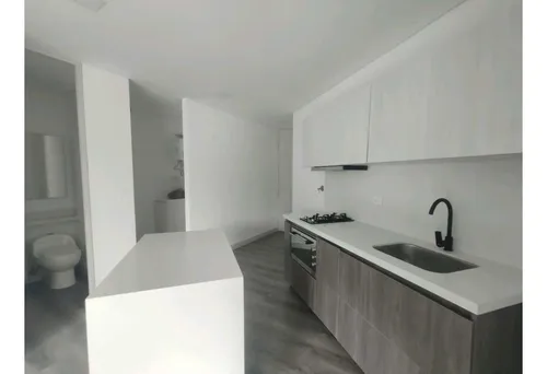 Apartaestudio En Alquiler En El Poblado - Tranversal Superior