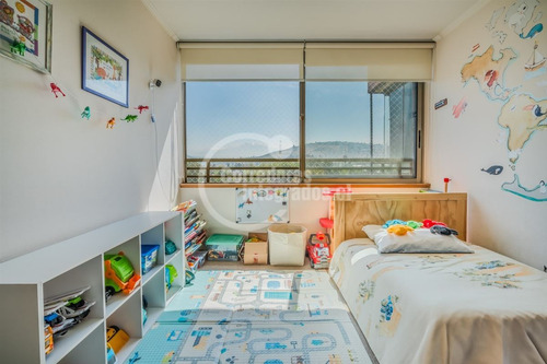 Exclusivo Departamento En Venta De 4 Dorm. En Las Condes