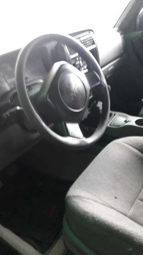 Imagen 5 de 10 de Jeep Cherokee Sport