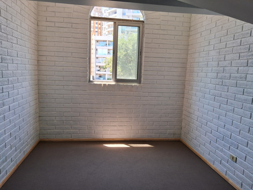 Departamento En Ñuñoa 4 Dormitorios Y 2 Baños